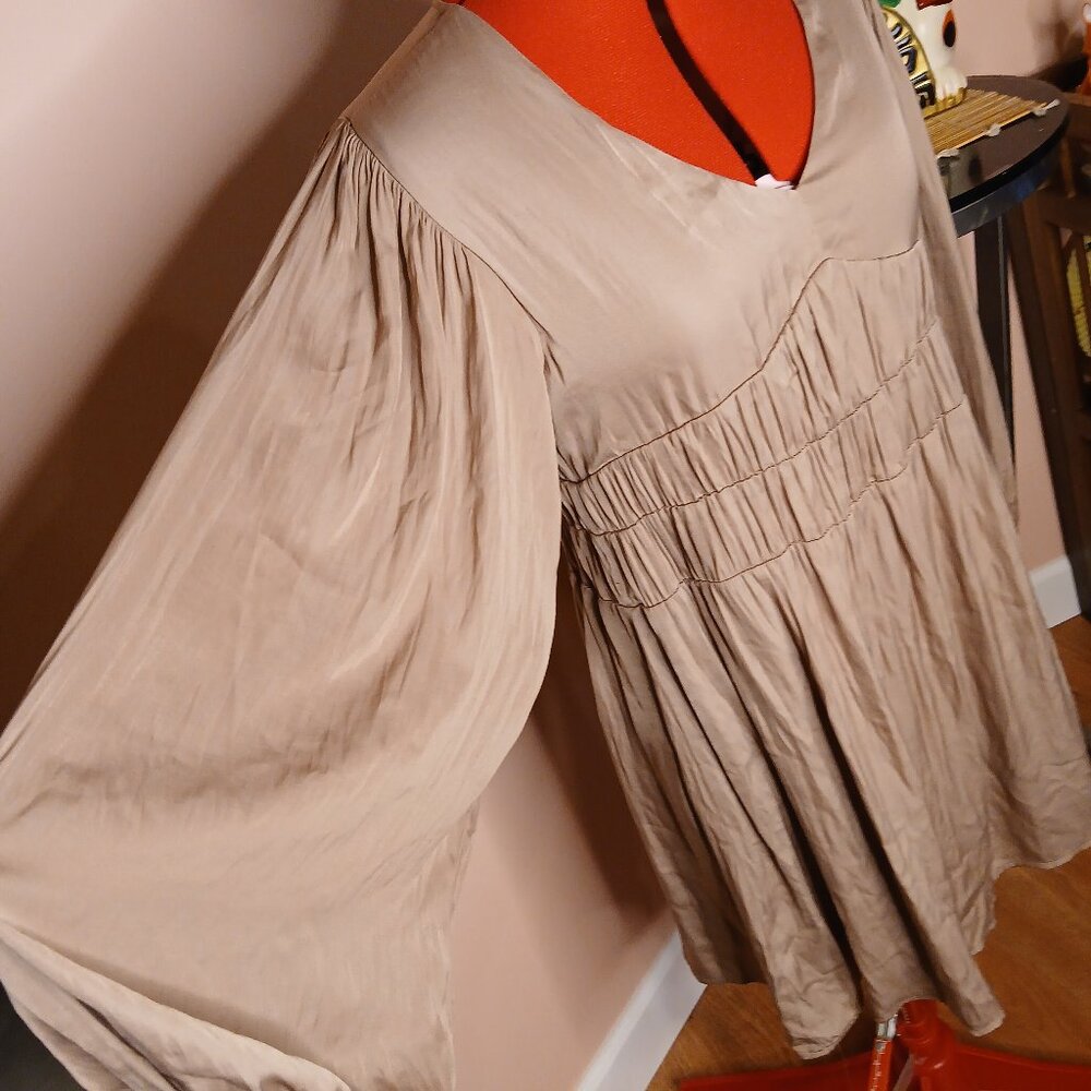 Silky loose dress with billowy bishop sleeves